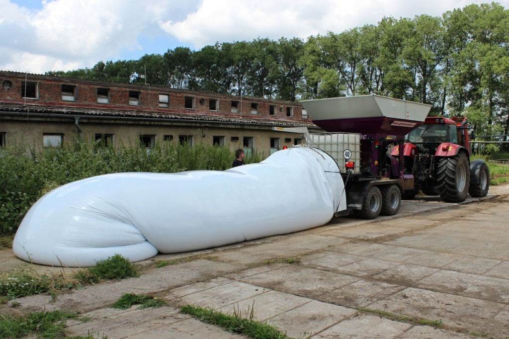 Traktor na duální pohon Diesel Gas LPG